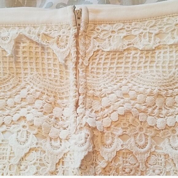Mimi Chica Crochet Shorts Ivory - Picture 2 of 5